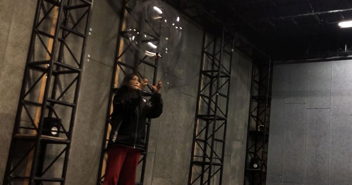 Artists in Residency A Two Dogs Company Kris Verdonck